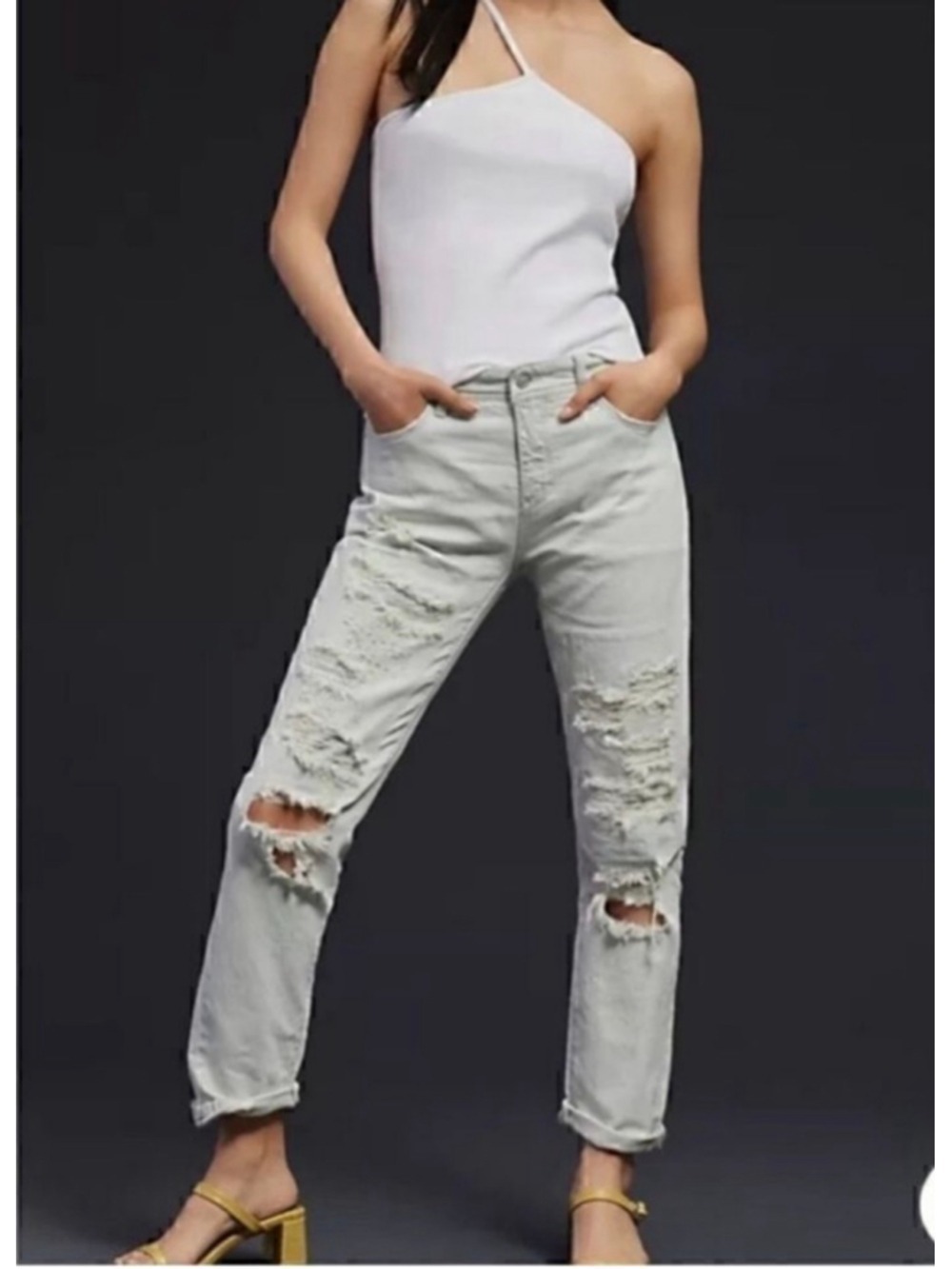 Women's Pilcro mid-rise boyfriend Anthroplogie Distressed Jeans Size 28 White